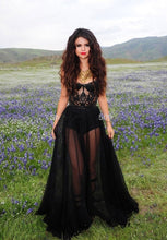 Load image into Gallery viewer, Black Celebrity Dresses A-line Sweetheart Tulle Lace See Through Sexy Long Famous Formal Red Carpet Dresses
