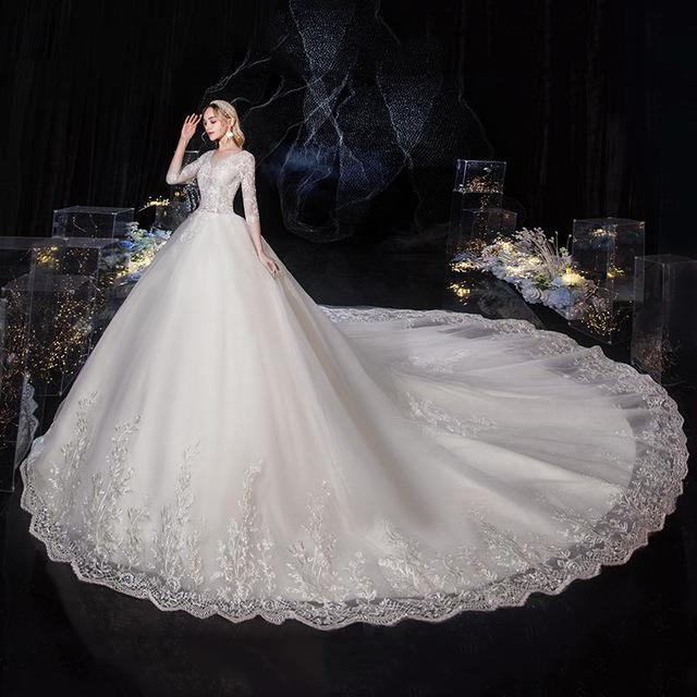 EZKUNTZA 2020 New Sexy V Illusion Neck Half Sleeve Wdding Dress Luxury Lace Embroidery Plus Size Lace Up Princess Ball Gown